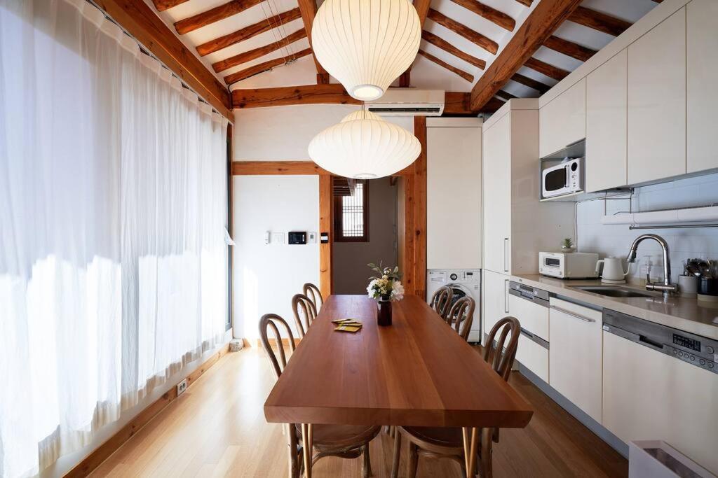 Ferienhaus Jay Hanok ㅡ 3br 3bath ㅡ 8min From Anguk Stn Seoul