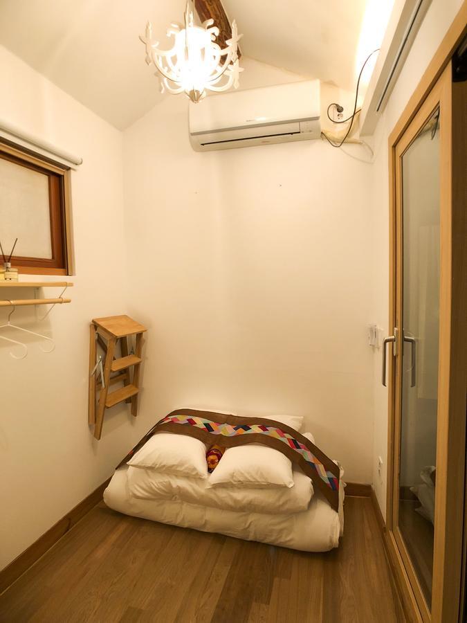 Jay Hanok ㅡ 3br 3bath ㅡ 8min From Anguk Stn Holiday home *