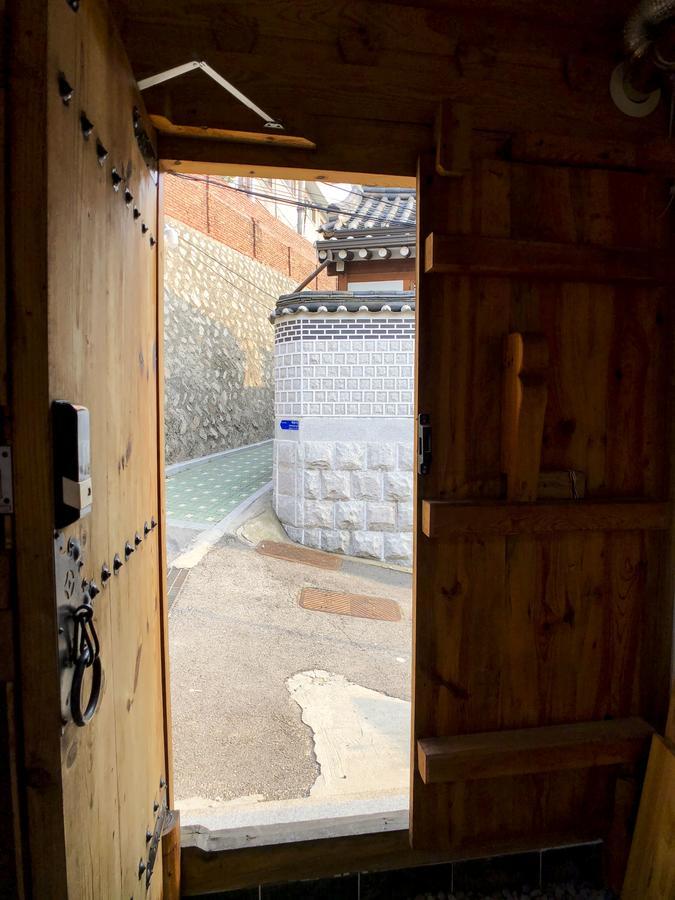 Jay Hanok ㅡ 3br 3bath ㅡ 8min From Anguk Stn Seoul